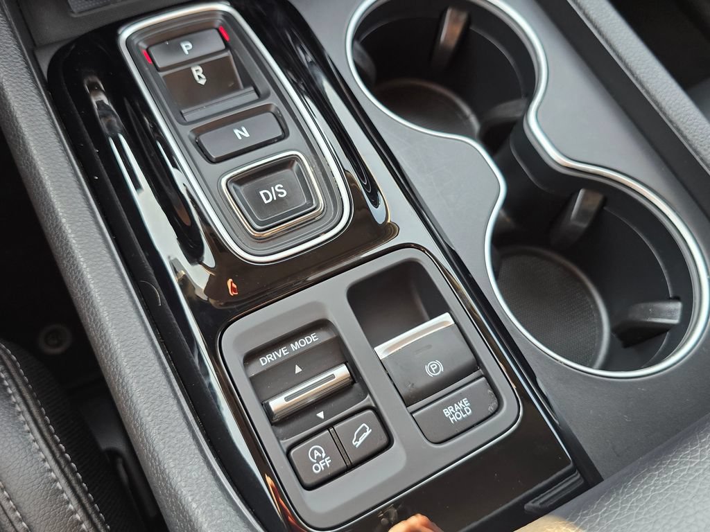 Certified 2023 Honda Pilot Touring image 29