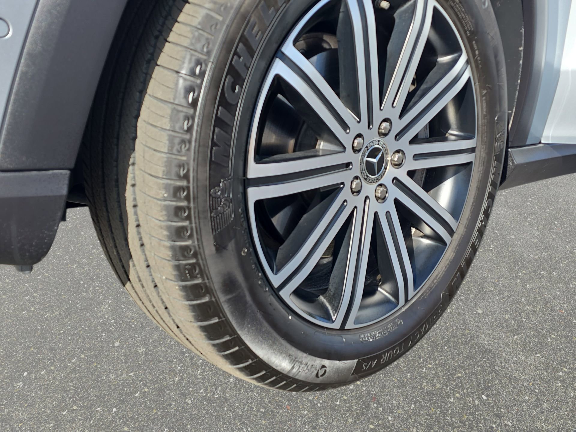 Used 2025 Mercedes-Benz GLE 350 4MATIC image 31