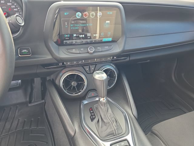 Used 2018 Chevrolet Camaro SS RWD image 20