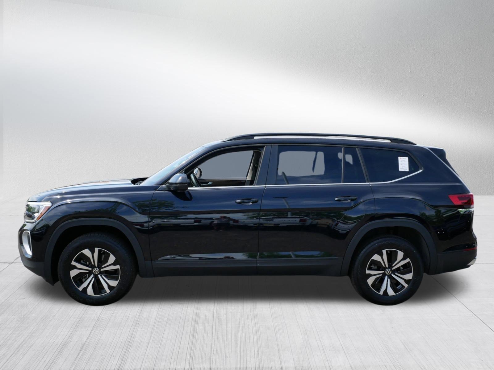 Certified 2026 Volkswagen Atlas SE AWD/4WD image 4