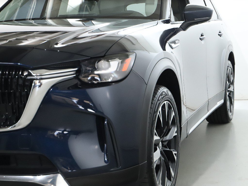 Used 2024 MAZDA CX-90 Plug-In Hybrid w/ Premium Plus AWD/4WD image 5