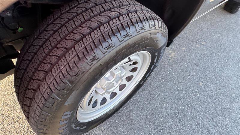 Used 2023 Chevrolet Colorado W/T RWD image 36