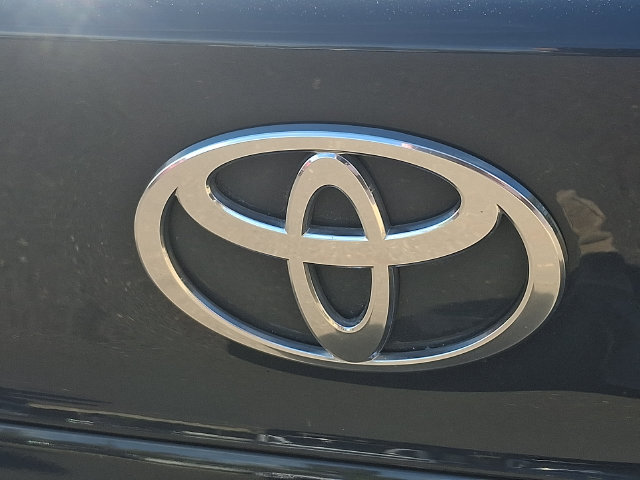Used 2025 Toyota Camry LE FWD image 28