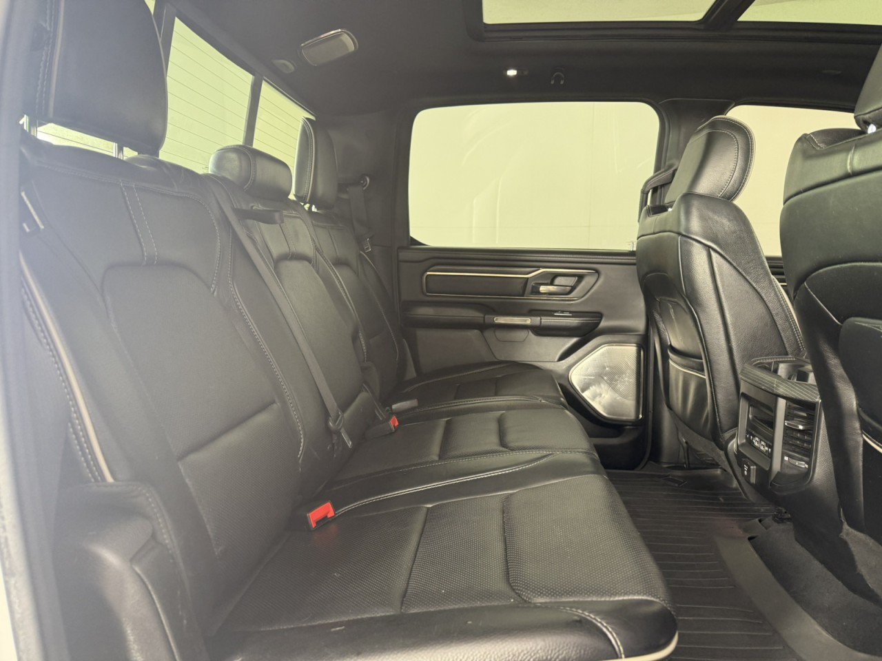 Used 2019 RAM 1500 Limited AWD/4WD image 14