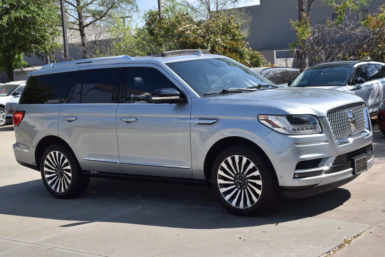Used 2021 Lincoln Navigator Reserve w/ Luxury Package image 5