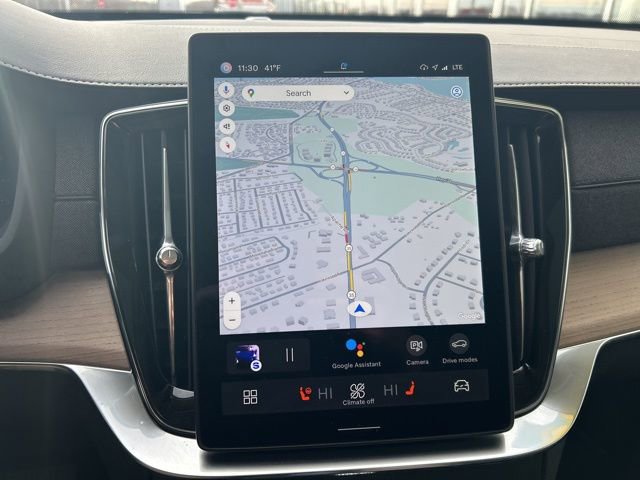 Certified 2025 Volvo XC90 B6 Plus AWD/4WD image 22