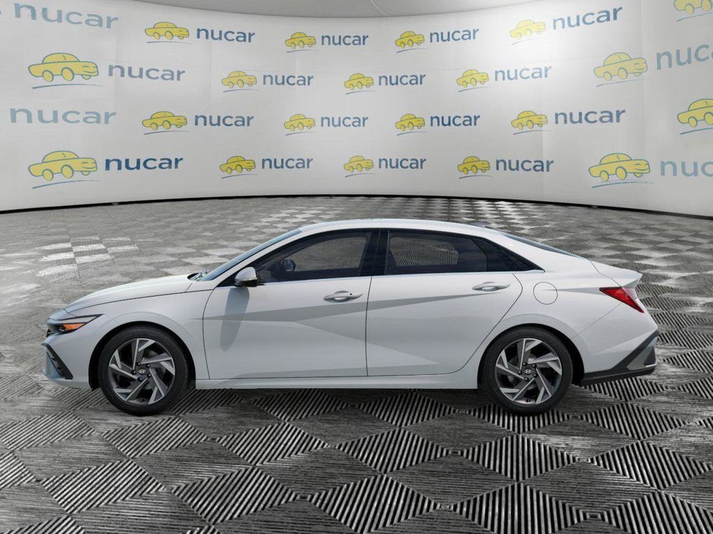 New 2026 Hyundai Elantra Limited FWD image 3