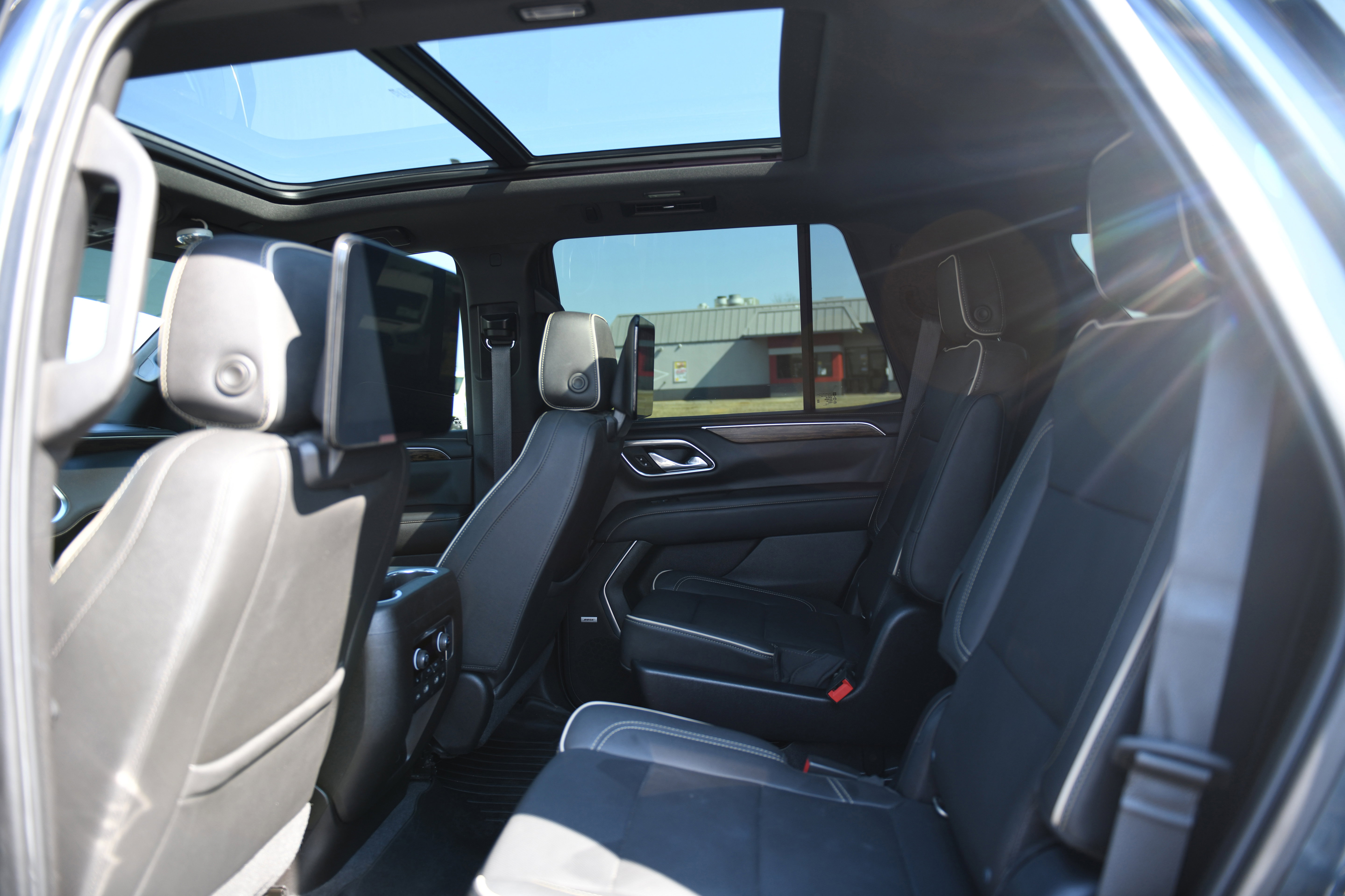 Used 2021 Chevrolet Tahoe Premier image 11