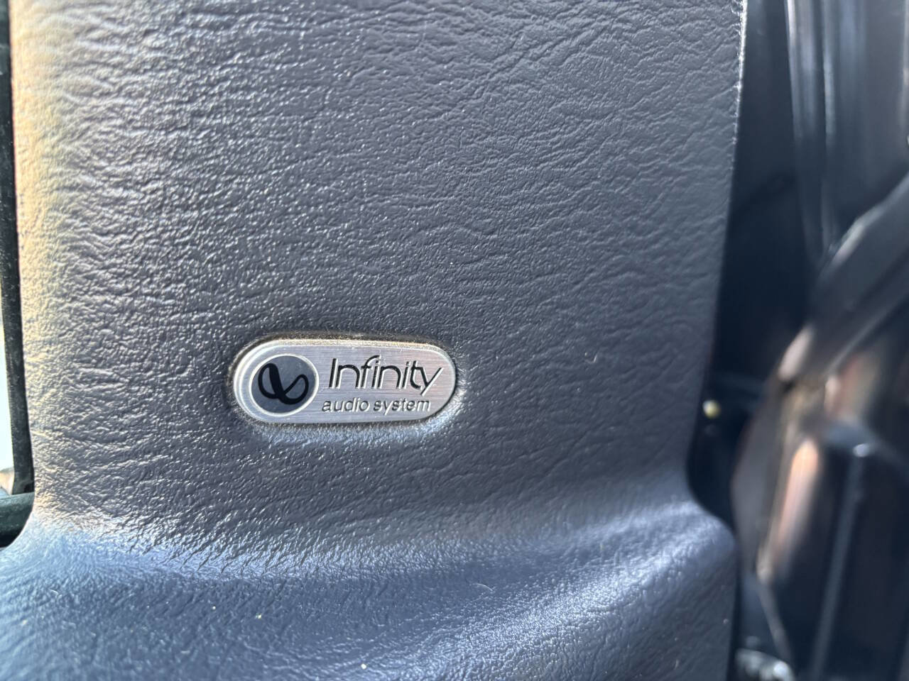 Used 2003 Dodge Ram 2500 Truck SLT image 25