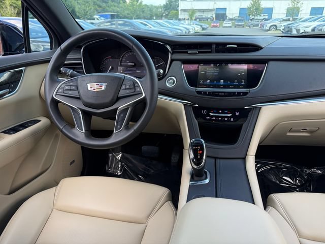 Used 2017 Cadillac XT5 FWD image 15
