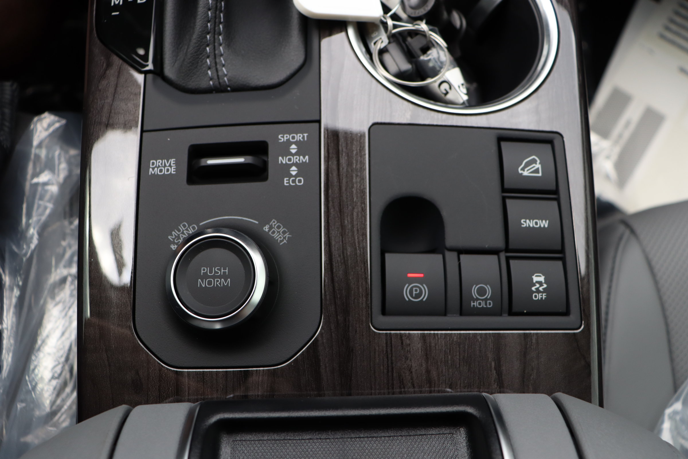 New 2026 Toyota Highlander Limited AWD/4WD image 16