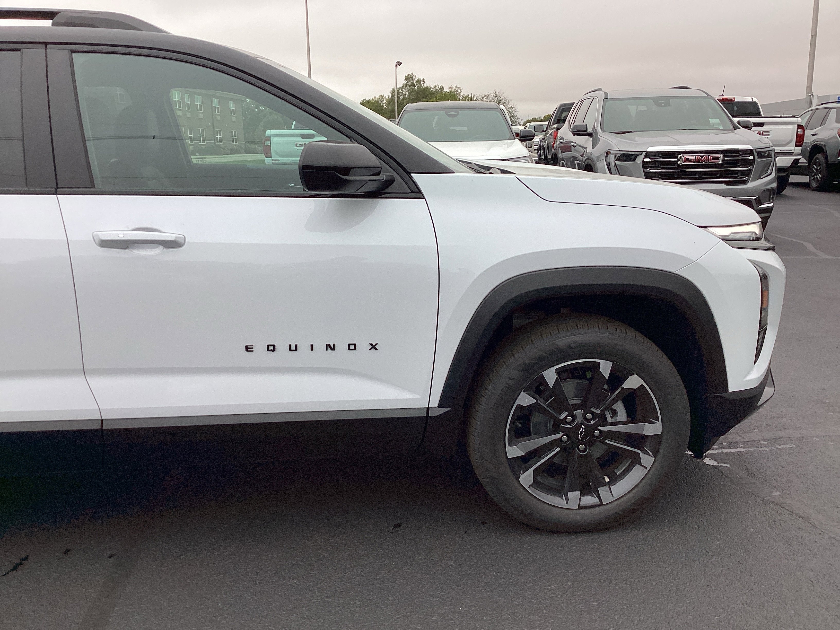 New 2026 Chevrolet Equinox RS image 8
