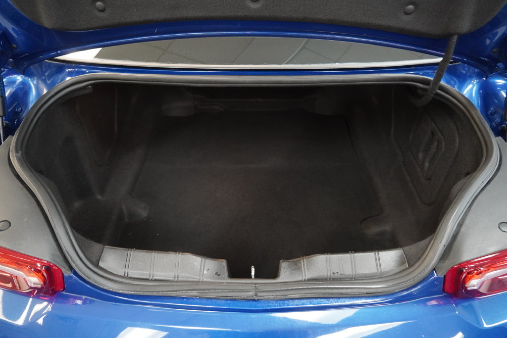 Used 2021 Chevrolet Camaro LT RWD image 19