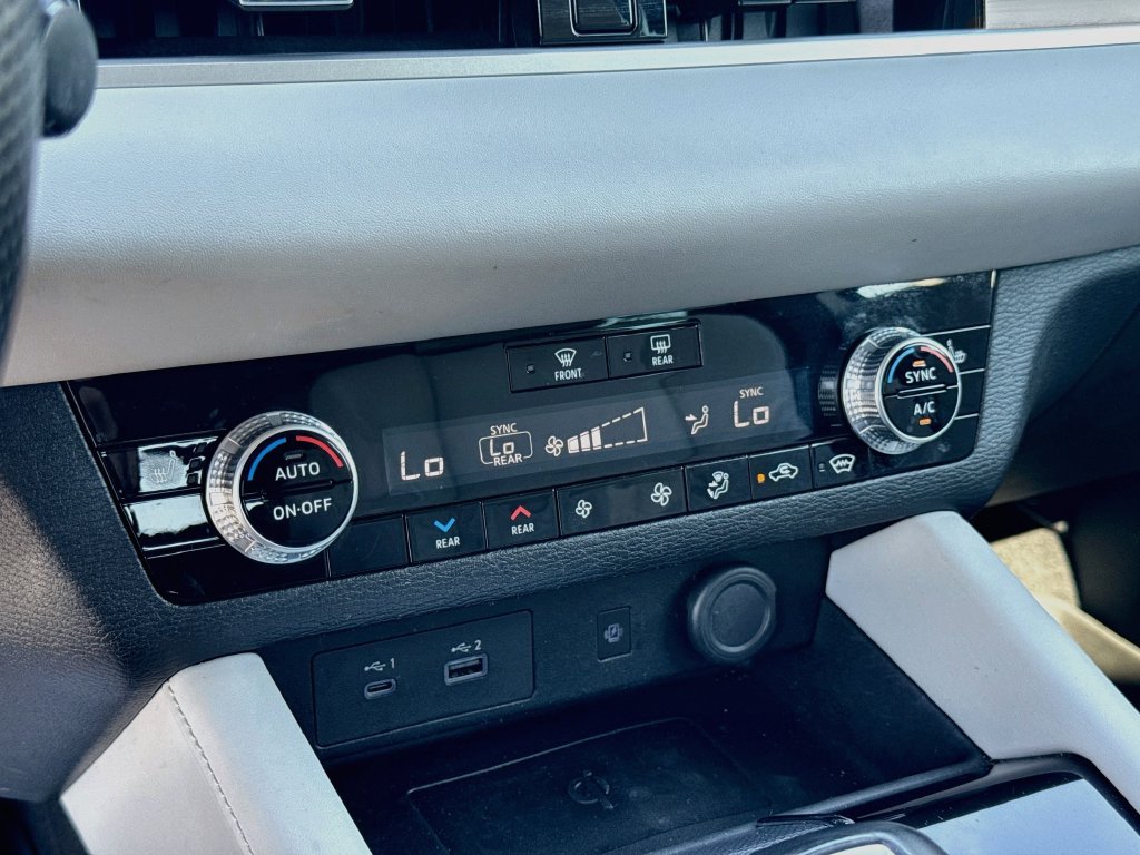 Used 2022 Mitsubishi Outlander SEL AWD/4WD image 21