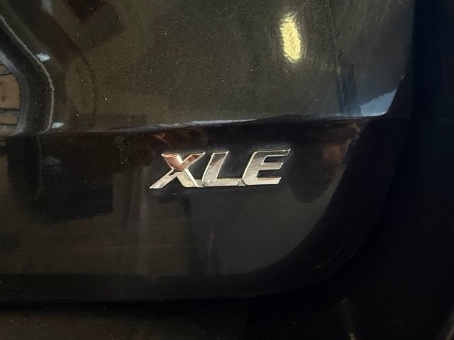 Used 2014 Toyota Sienna XLE FWD image 42