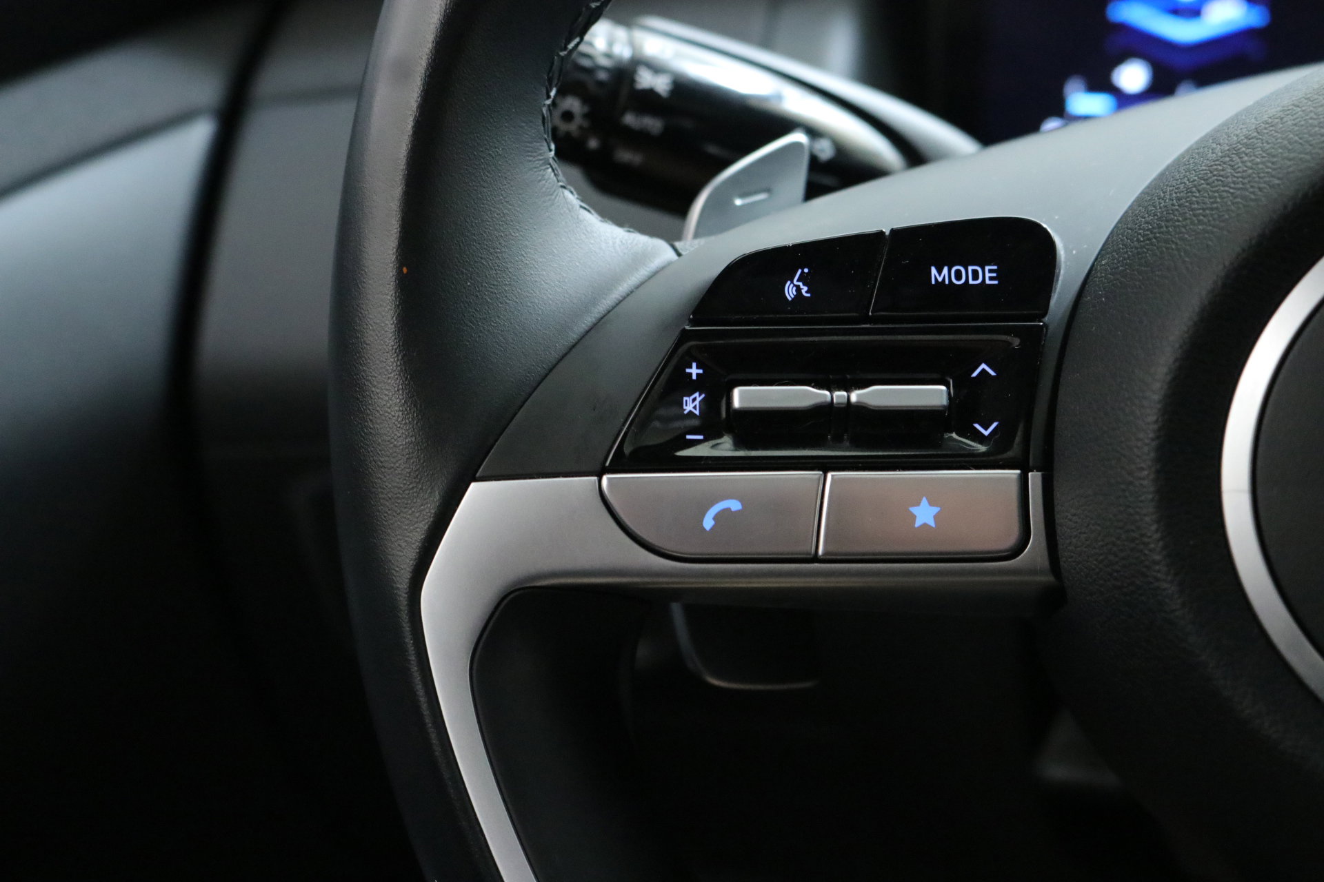 Used 2024 Hyundai Santa Cruz Limited image 13