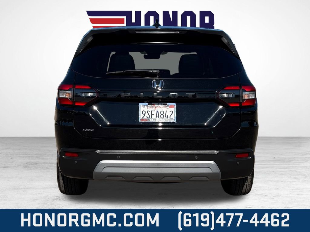 Used 2025 Honda Pilot EX-L image 4
