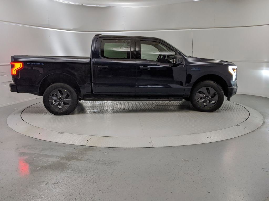 New 2025 Ford F150 Lightning Flash image 2