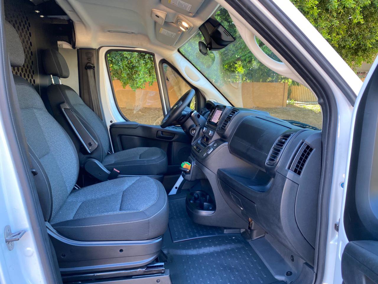 Used 2025 RAM ProMaster 2500 w/ U-Haul Equipment Group FWD image 42