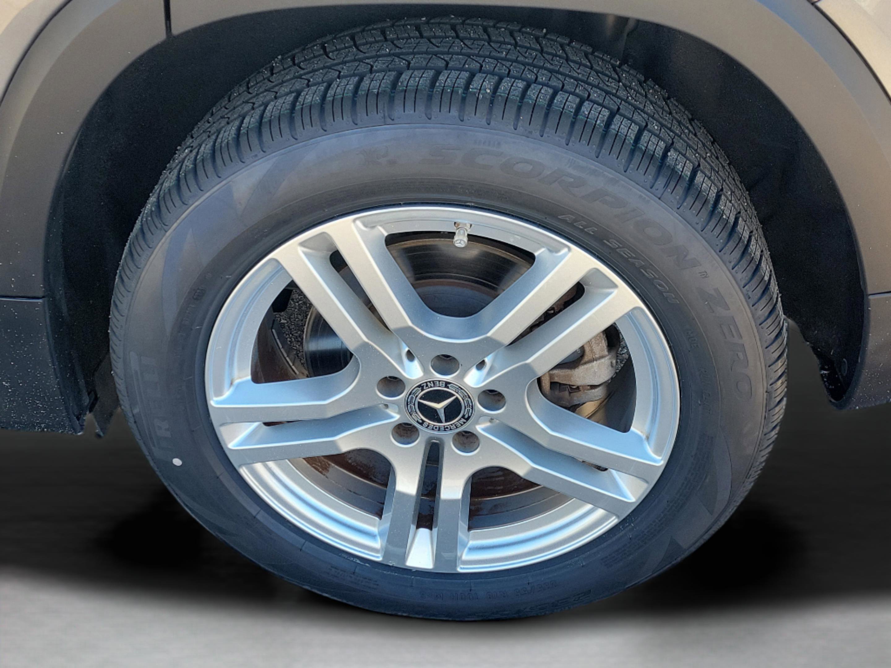 Certified 2021 Mercedes-Benz GLB 250 4MATIC image 36