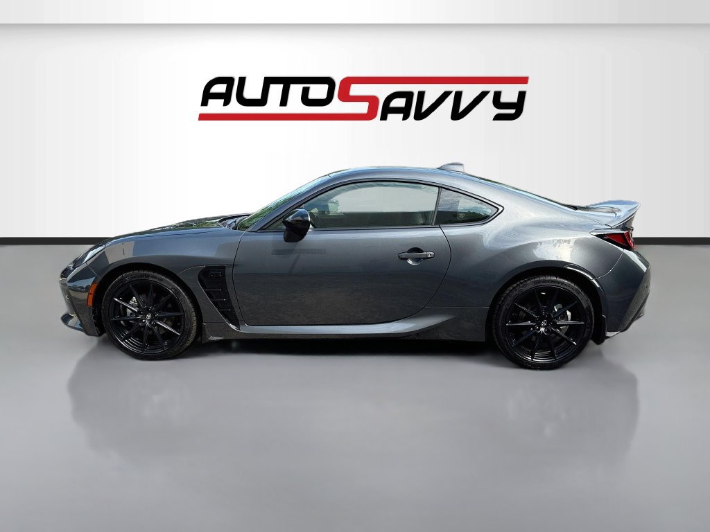 Used 2025 Toyota GR86 Premium RWD image 4