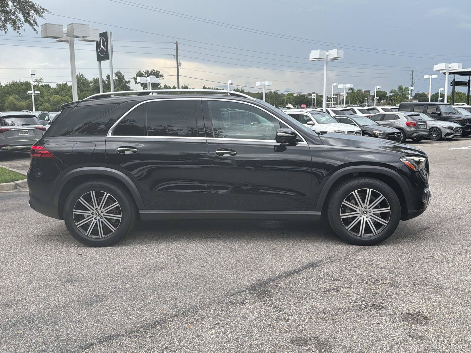 Certified 2025 Mercedes-Benz GLE 350 4MATIC image 2