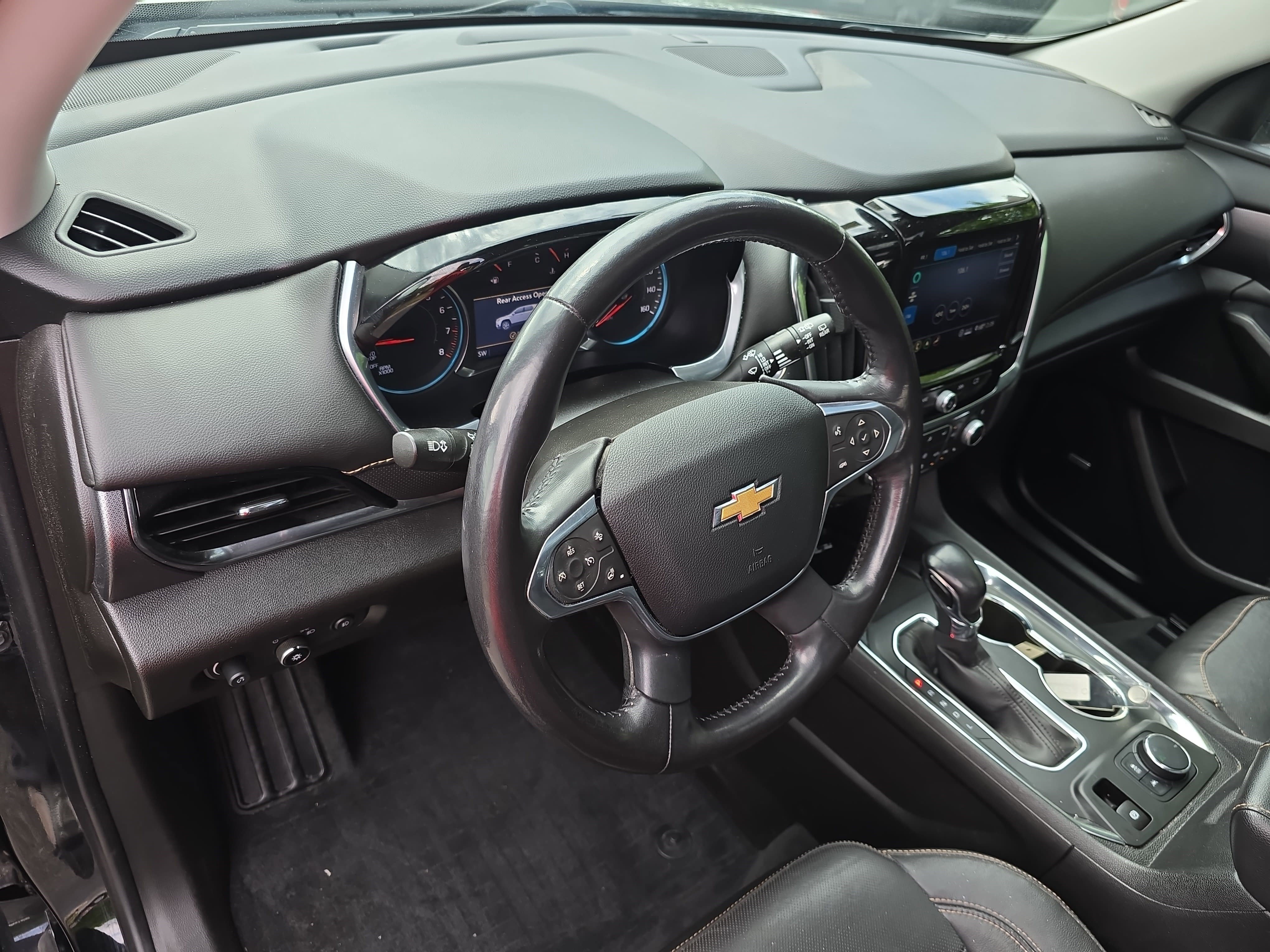 Used 2021 Chevrolet Traverse Premier w/ Redline Edition FWD image 20