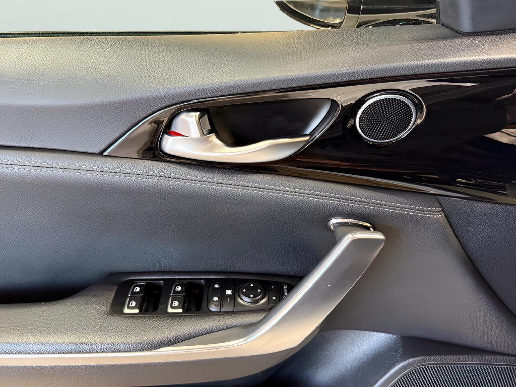 Used 2022 Kia Stinger GT-Line RWD image 38