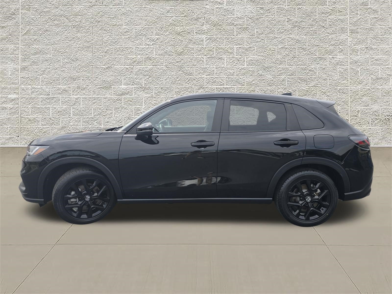 Used 2024 Honda HR-V Sport image 4