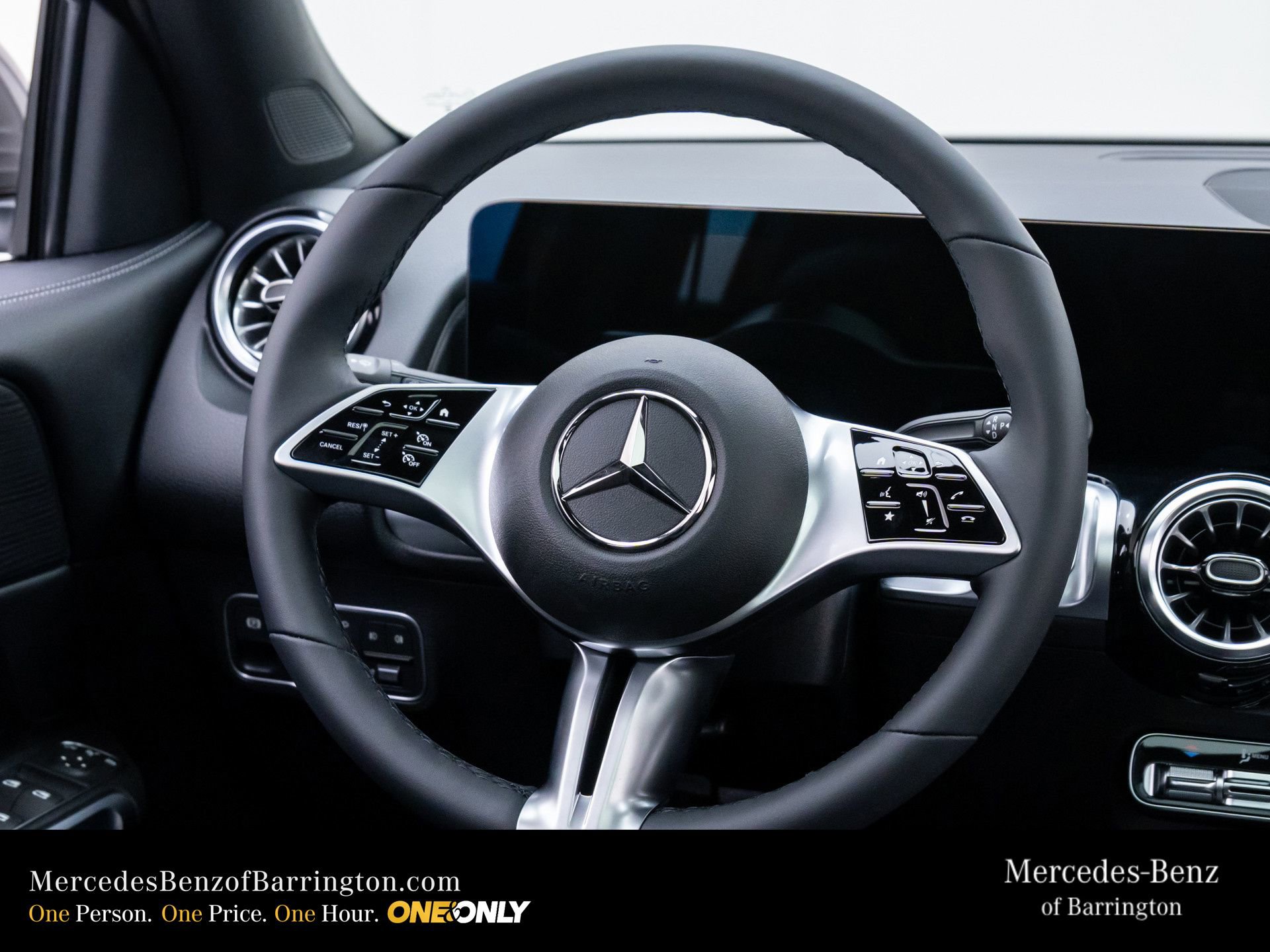 New 2026 Mercedes-Benz GLB 250 4MATIC image 11