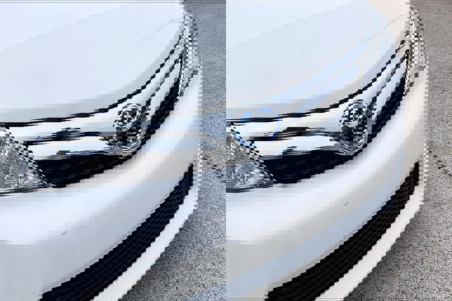 Used 2012 Toyota Camry XLE w/ Leather Pkg FWD image 30