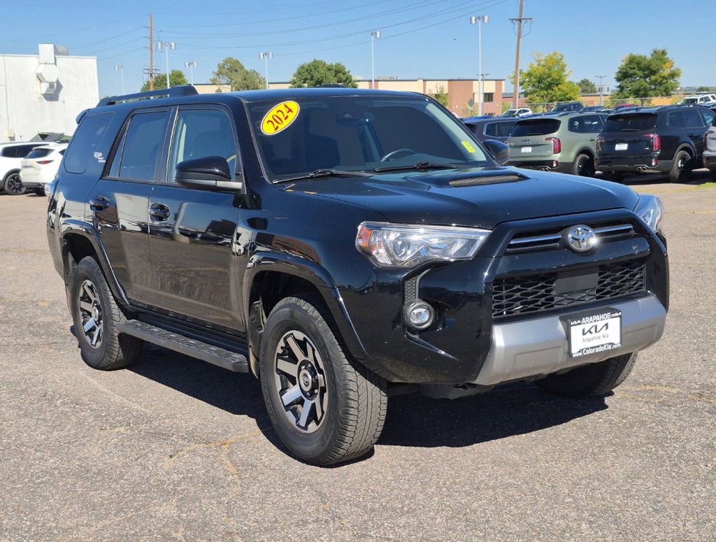 Used 2024 Toyota 4Runner TRD Off-Road image 2
