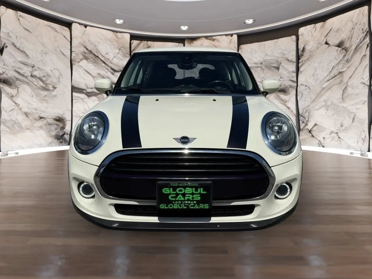 Used 2021 MINI Cooper 2-Door Hardtop FWD image 3