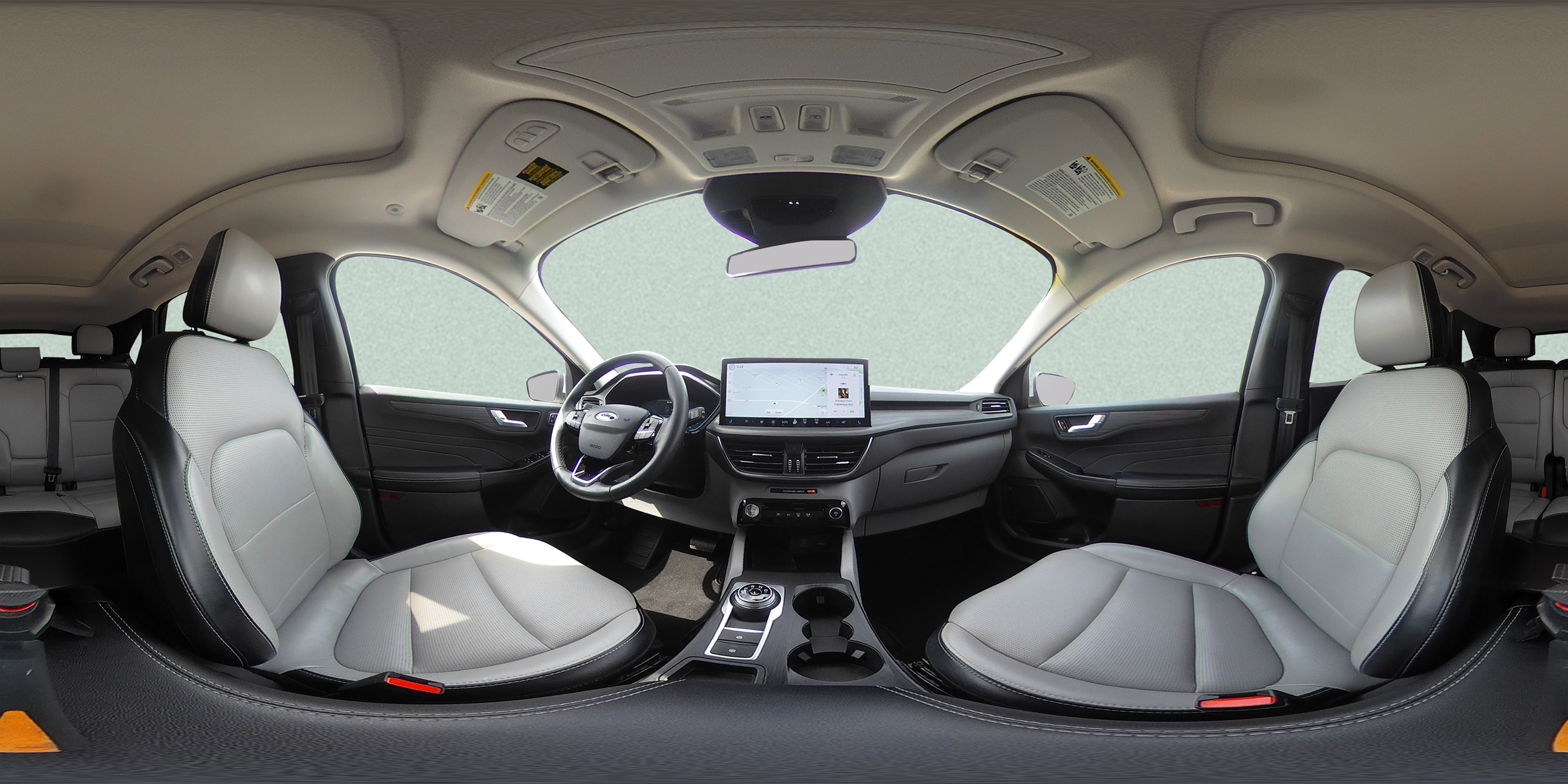Used 2023 Ford Escape Platinum FWD image 2