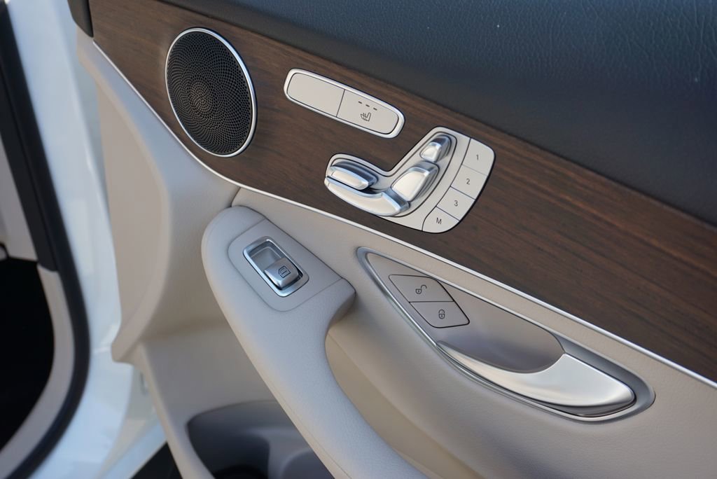 Used 2022 Mercedes-Benz GLC 300 4MATIC Coupe image 45