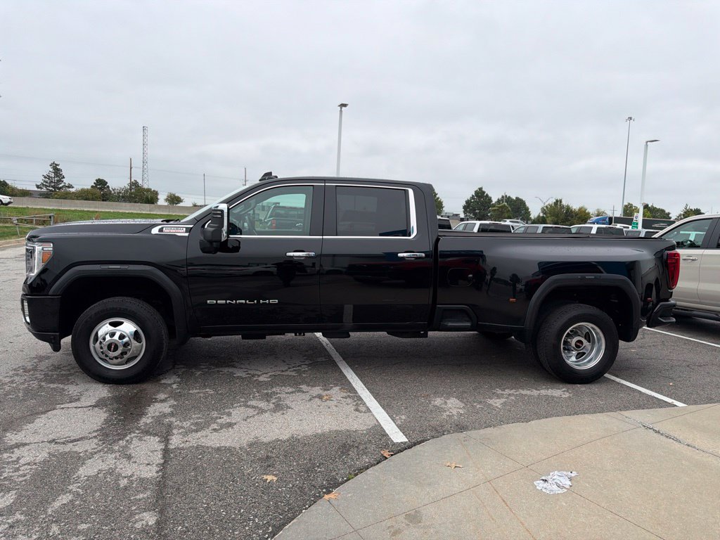 Used 2022 GMC Sierra 3500 Denali AWD/4WD image 6
