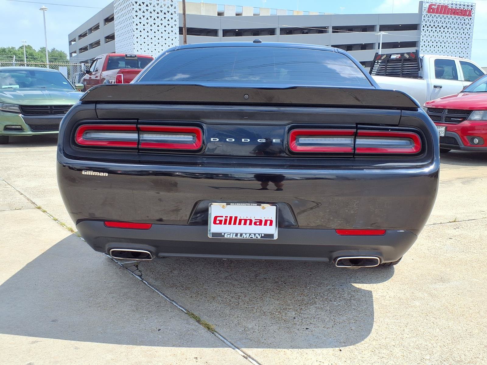 Used 2022 Dodge Challenger SXT RWD image 25