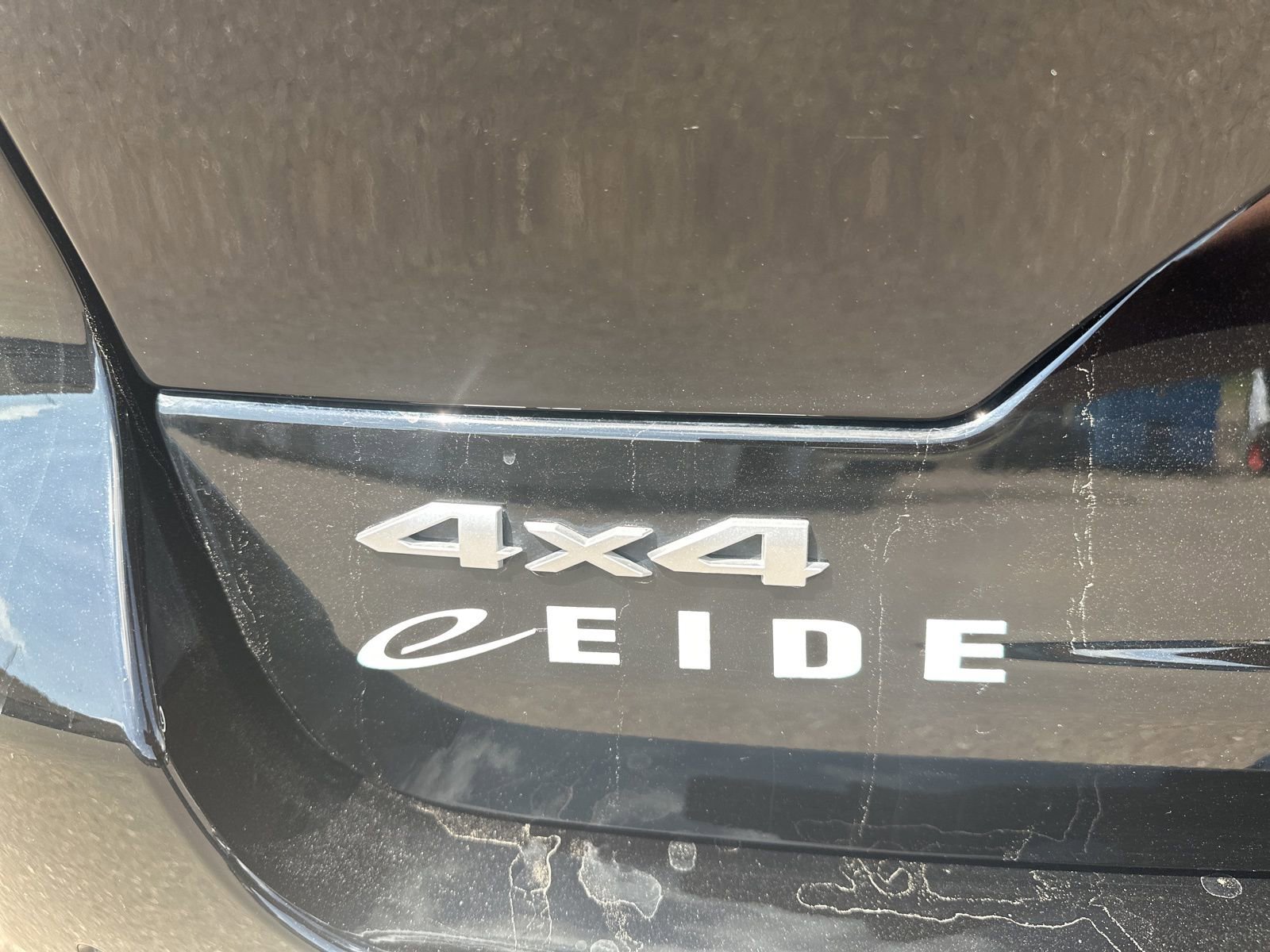 Used 2024 Jeep Grand Cherokee Summit w/ Luxury Tech Group V image 8