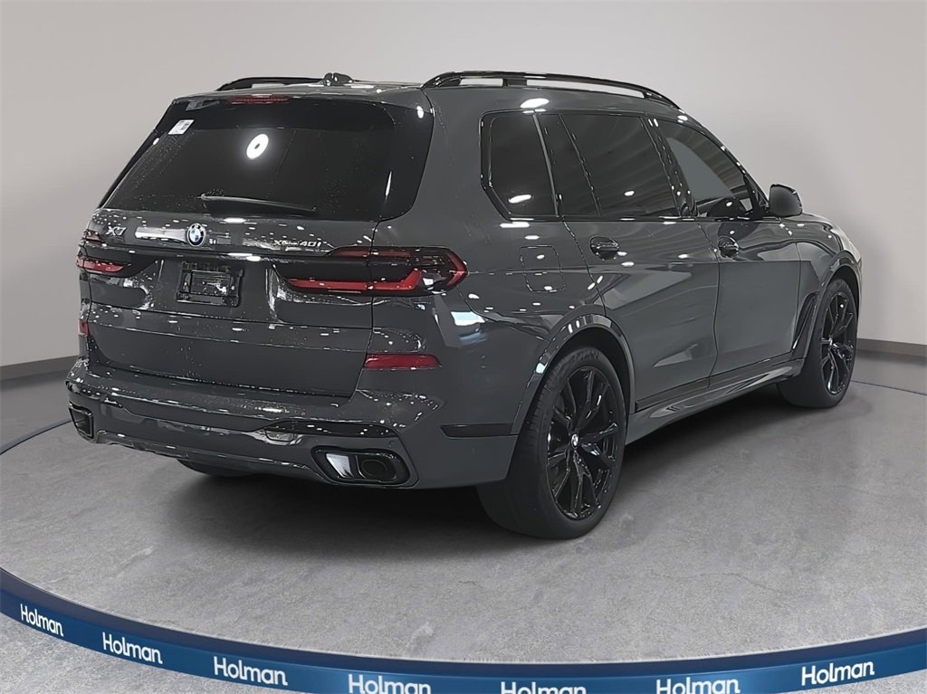 Used 2026 BMW X7 xDrive40i w/ M Sport Package image 6