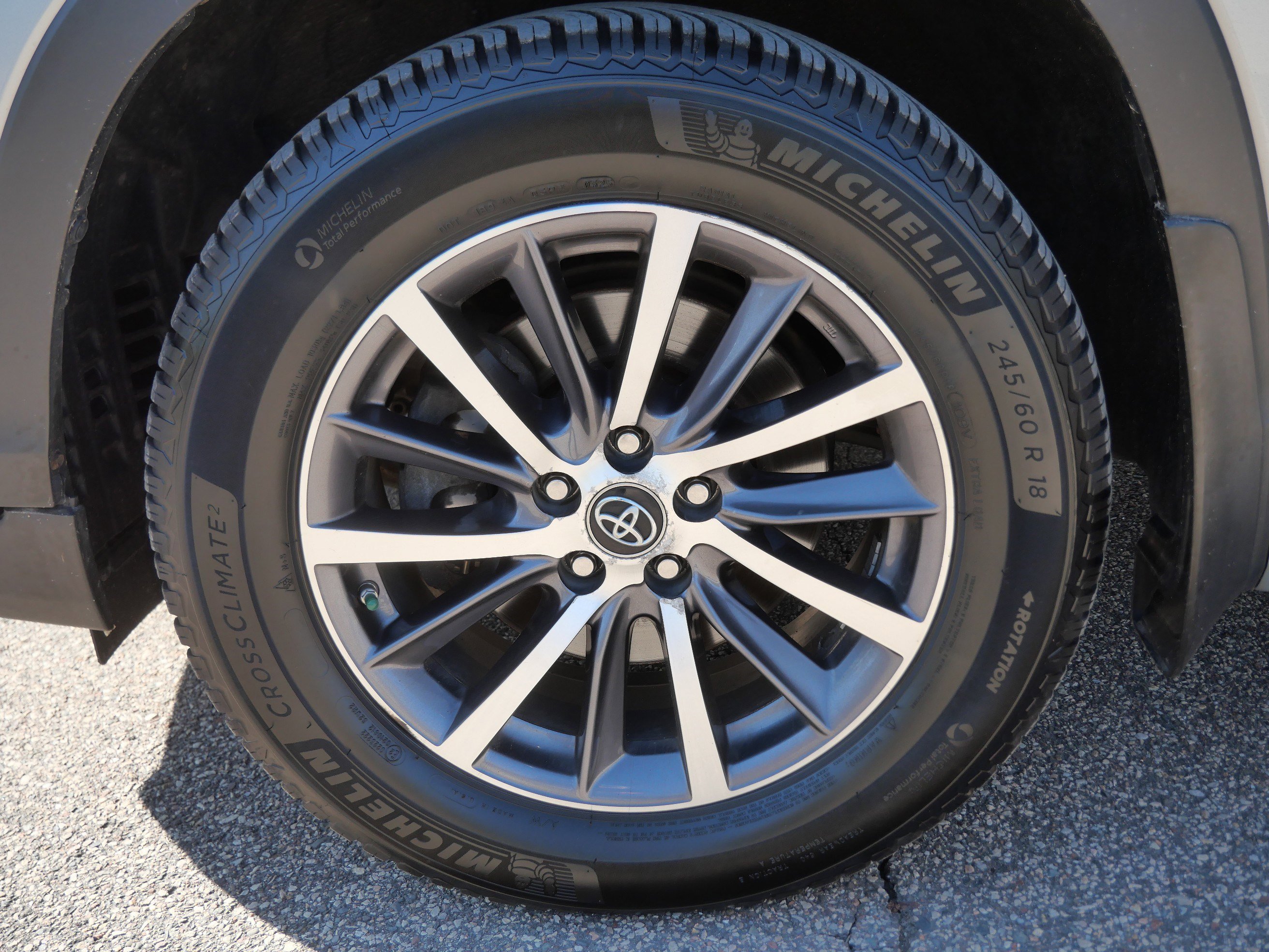 Certified 2017 Toyota Highlander XLE AWD/4WD image 15