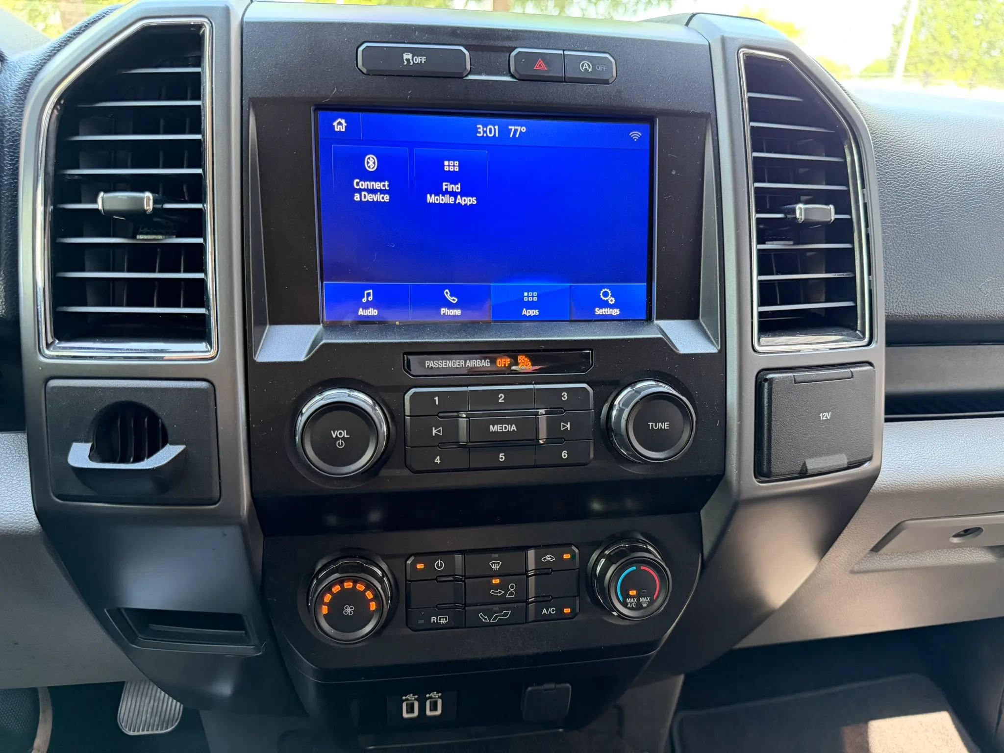 Used 2020 Ford F150 XLT w/ Equipment Group 301A Mid RWD image 27