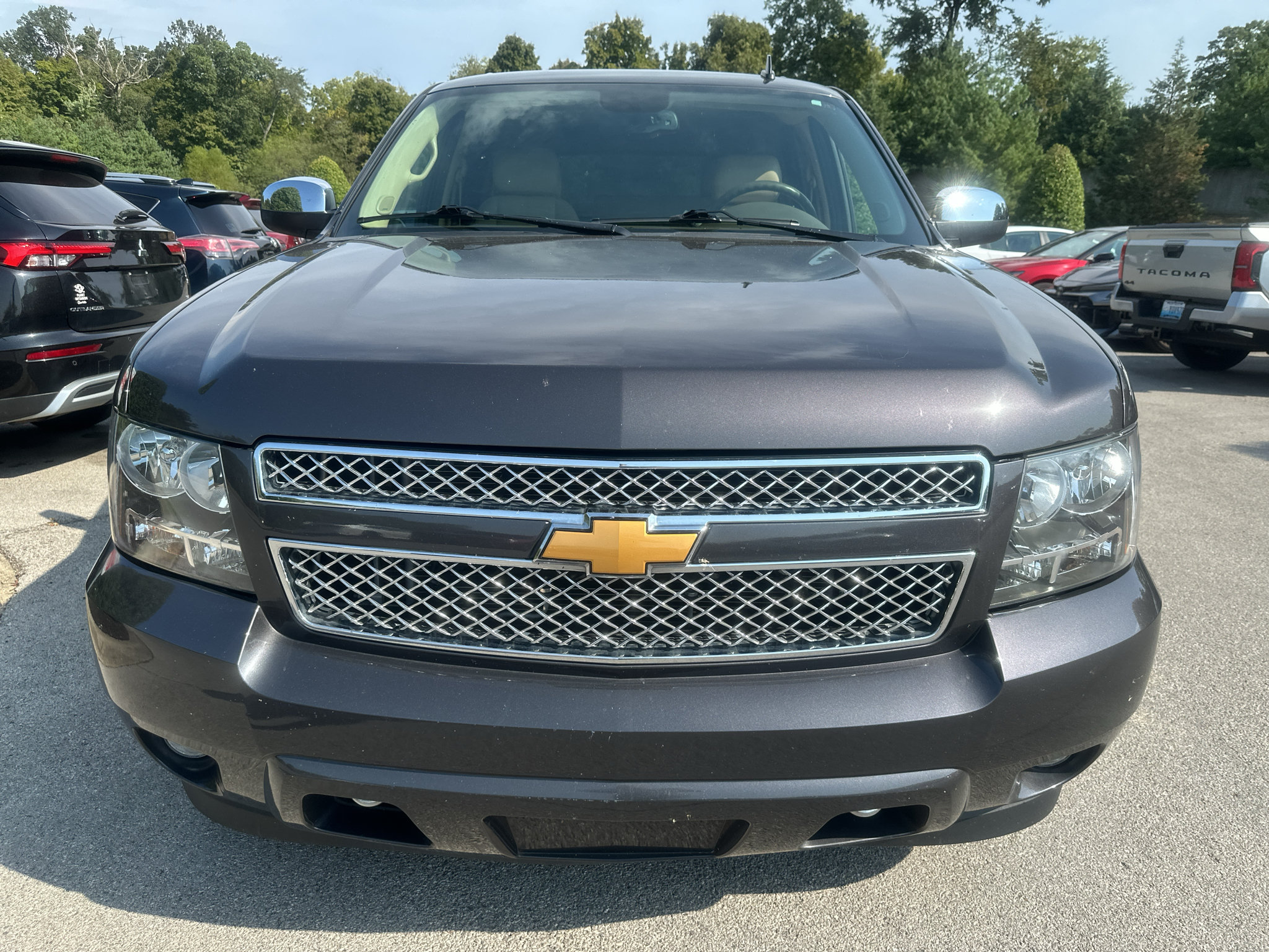 Used 2011 Chevrolet Tahoe LT w/ Regional Value Package AWD/4WD image 2