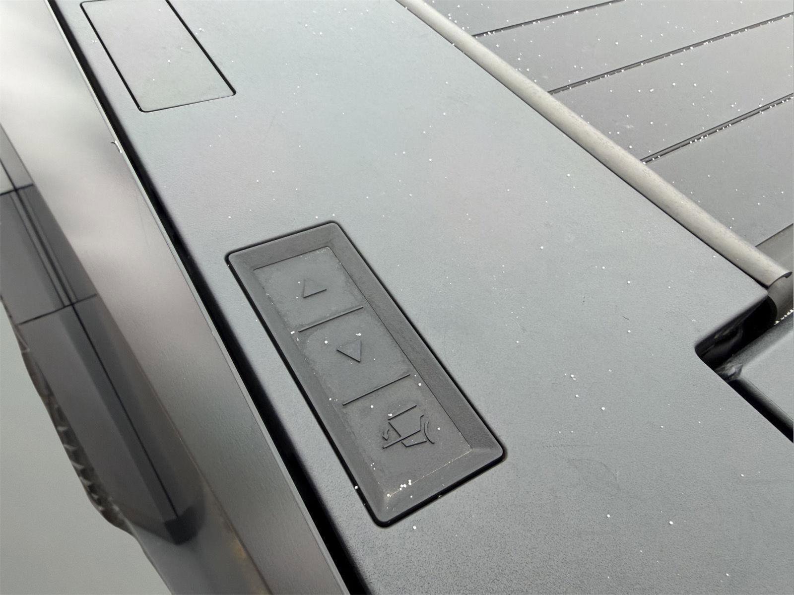 Used 2024 Tesla Cybertruck AWD Crew Cab image 18