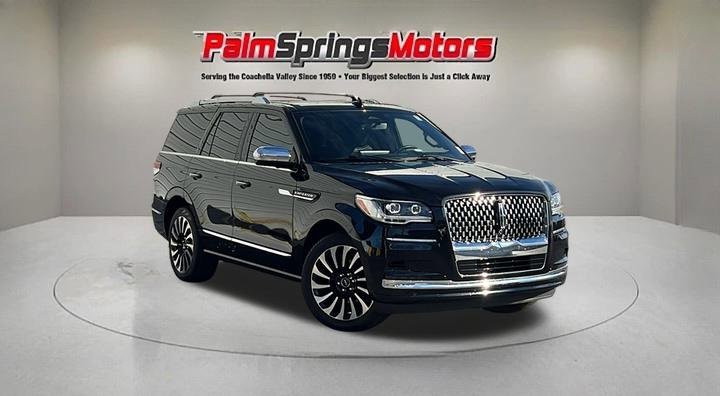 Certified 2022 Lincoln Navigator Black Label image 1