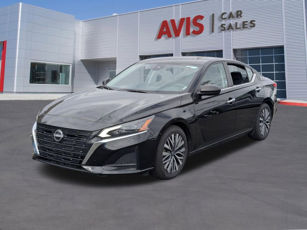 Used 2024 Nissan Altima 2.5 SV