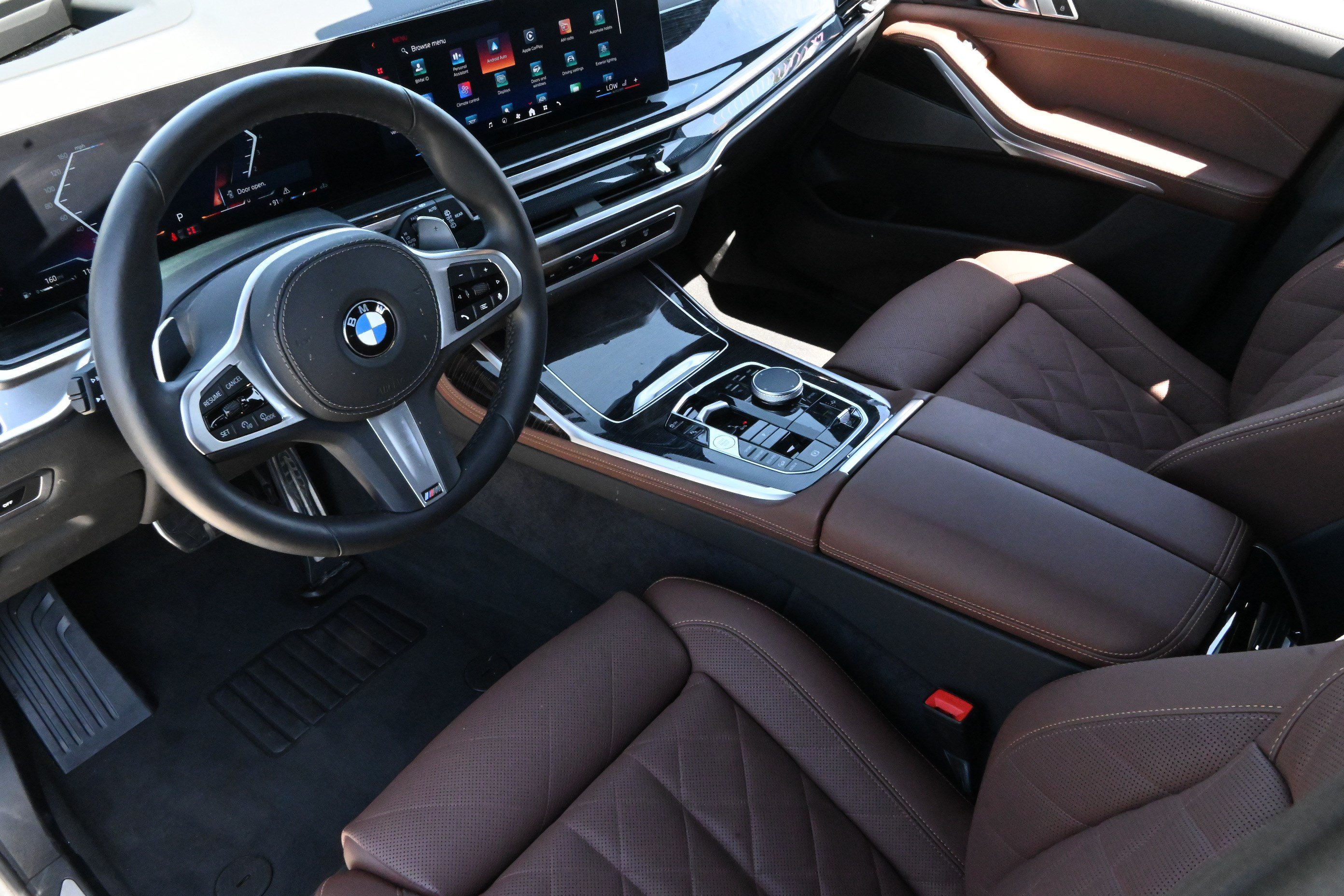 Certified 2026 BMW X7 xDrive40i w/ M Sport Package AWD/4WD image 15