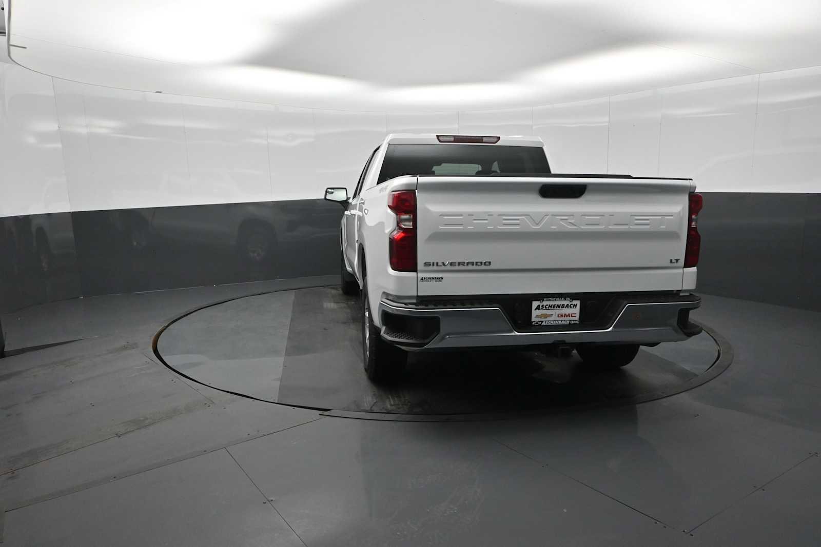 Used 2023 Chevrolet Silverado 1500 LT w/ Work Truck Package image 7