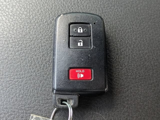 Used 2022 Toyota Tacoma TRD Off-Road w/ Technology Package RWD image 31