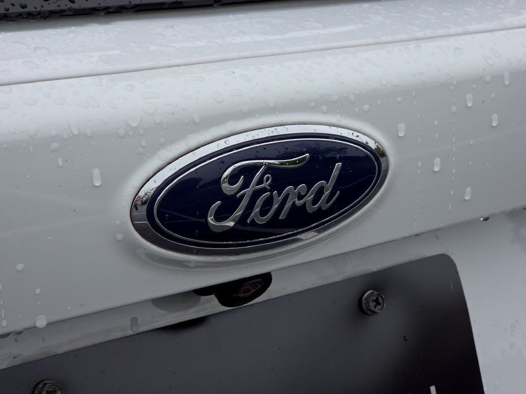 Used 2018 Ford Escape SEL FWD image 15
