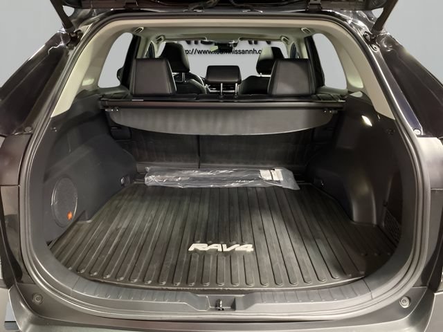 Used 2022 Toyota RAV4 Limited AWD/4WD image 25